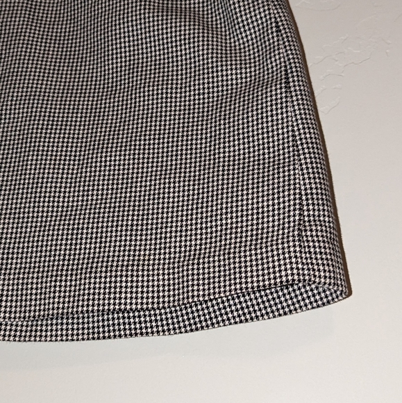 Divided Checkered Mini Skirt - Picture 4 of 4